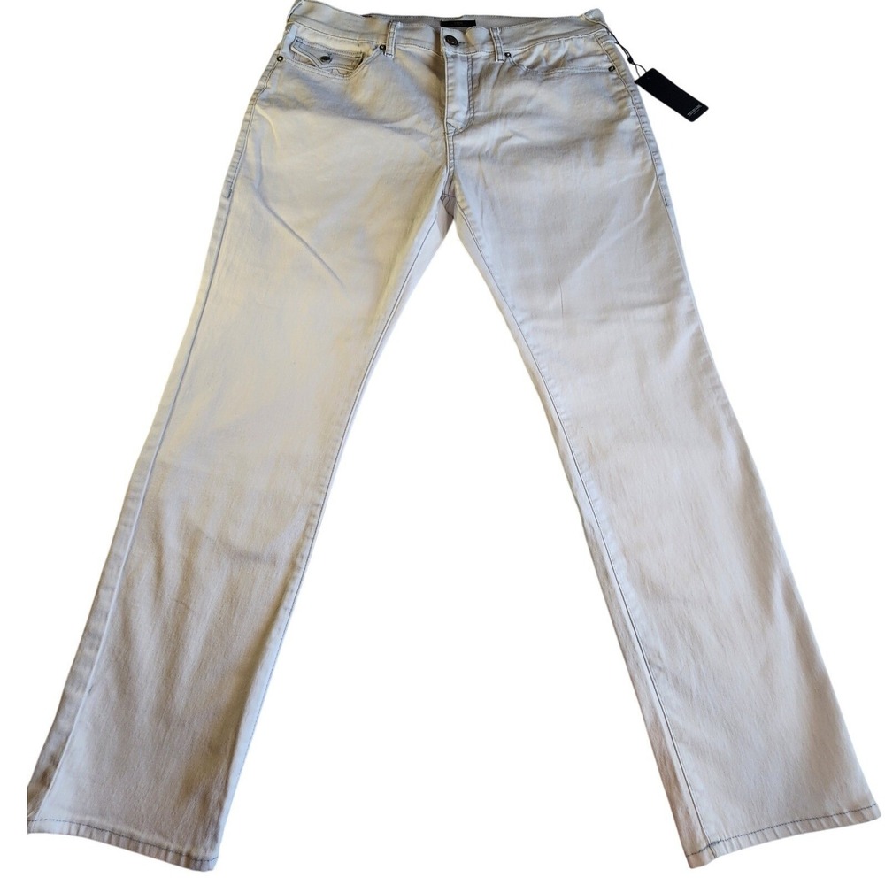 TRUE RELIGION Geno Relaxed Slim Fit Mens 36 x 32 White Jeans Pockets NEW